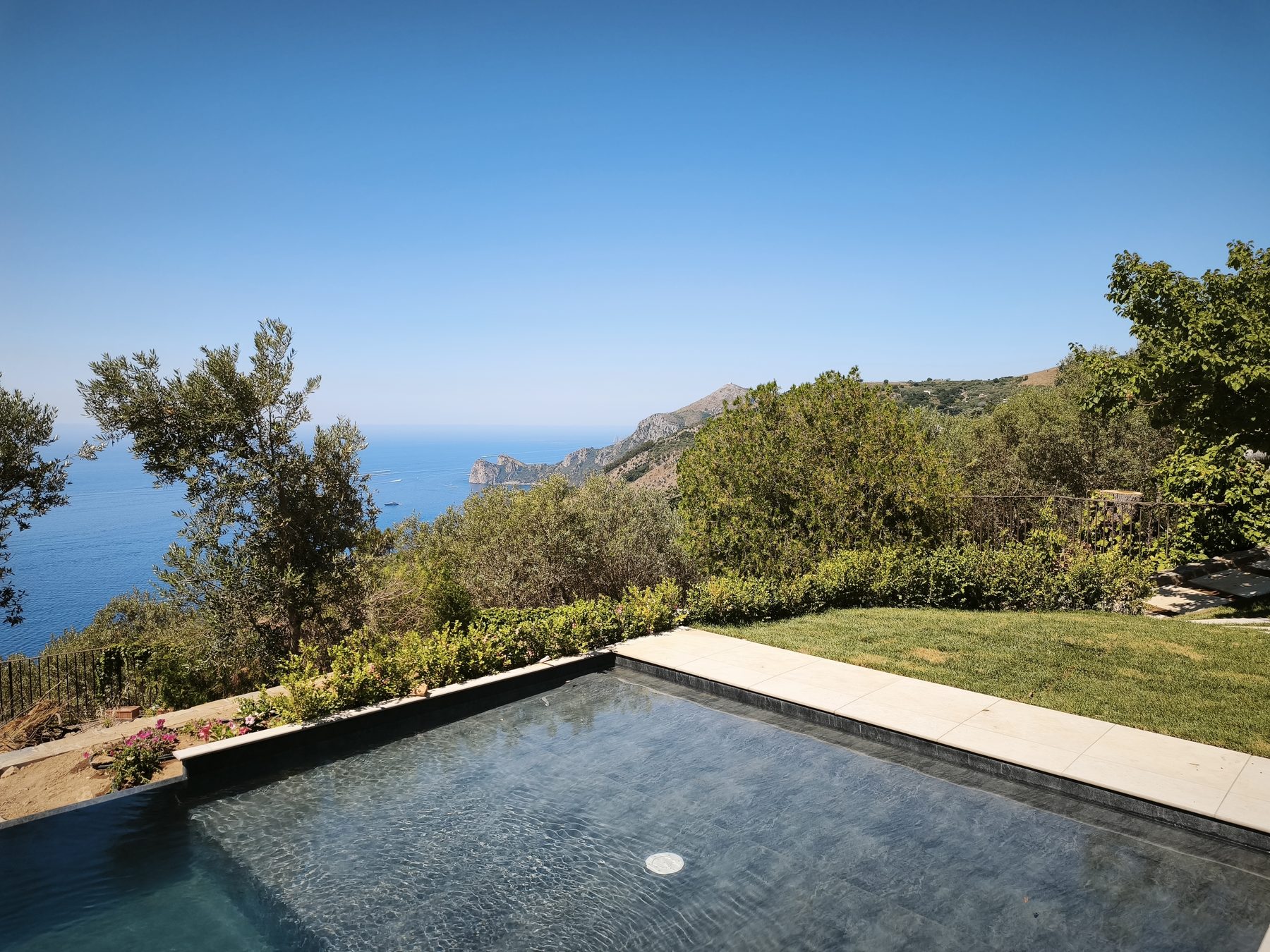 Villa Dequinz vista mare